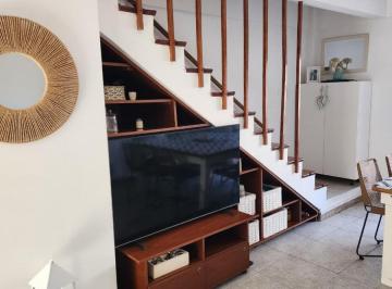 Departamento · 85m² · 4 Ambientes · Departamento en Alquiler - 2 Dorm. 1 Baño - 90 m - Saavedra