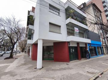 Departamento · 84m² · 8 Ambientes · Rosario Alquiler de Departamento de 3 Dorm. Al Frente en Pichincha Balcon