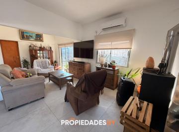 Foto1 · Casa en Venta y Alquiler Anual 2 Dorm. Maldonado
