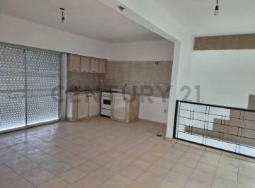 Departamento · 79m² · 3 Ambientes · Alquiler 3 Ambientes Sin Expensas - Lanus Oeste