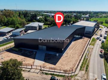 Local comercial · 2600m² · Local en Alquiler en Paso del Rey, Moreno