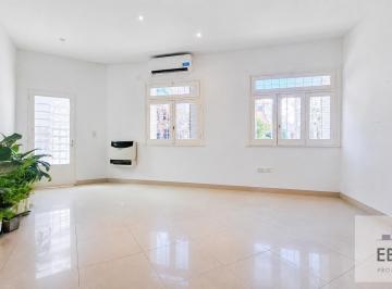 PH · 121m² · 4 Ambientes · 1 Cochera · Casa 4 Amb. | 3 Dorm. (1 en Suite) | Terraza | Cochera | a 2 Cuadras de Parque Saavedra