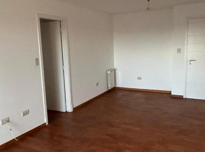 Departamento · 90m² · 4 Ambientes · 1 Cochera