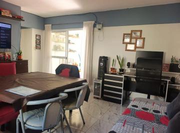 Departamento de 4 ambientes, Villa Soldati · Venta Departamento 4 Ambientes Renovado con Balcon Villa Soldati