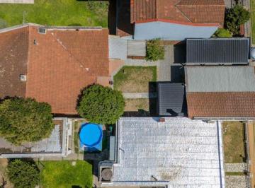 Casa · 186m² · 4 Ambientes · 2 Cocheras · Venta Dos Casas Parque Quirno - Hurlingham Permuta