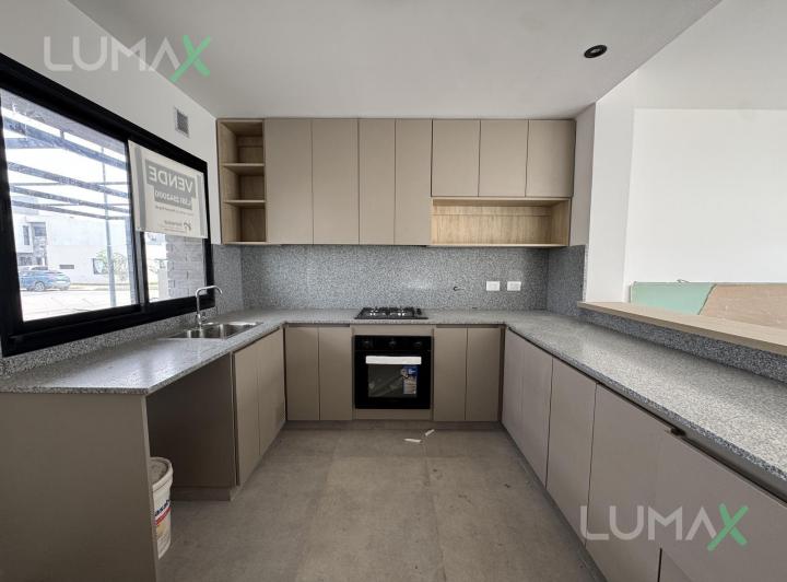PH · 130m² · 3 Ambientes · 4 Cocheras