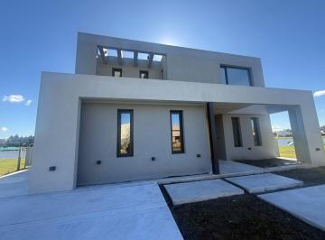 Casa · 670m² · 6 Ambientes · Oportunidad en Santa Ana Villanueva Casa en Venta
