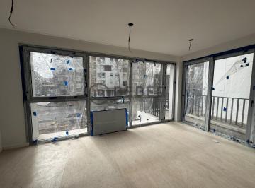 Departamento · 48m² · 2 Ambientes · Semipiso en Venta con Balcón a Estrenar La Perla