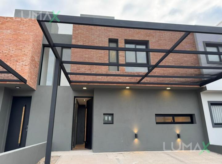 PH · 135m² · 3 Ambientes · 4 Cocheras