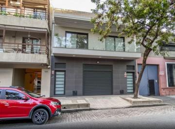 Casa · 381m² · 6 Ambientes · 3 Cocheras · Venta Casa 6 Amb Barracas con Cochera y Terraza