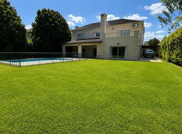 Casa · 354m² · 6 Ambientes · 4 Cocheras · Casa en Venta Caletas Nordelta Sobre 1200 m² 4 Dorms en Suite