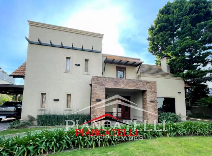 Casa · 190m² · 5 Ambientes · 1 Cochera