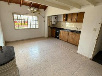 PH · 49m² · 4 Ambientes · PH en Alquiler de 4 Ambientes