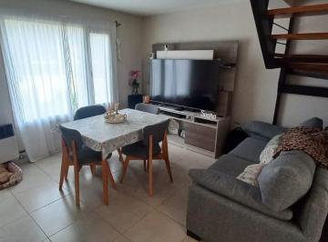 PH · 57m² · 2 Ambientes · 1 Cochera · Alquiler Permanente La Colina Bariloche - 1 Dormitorio Mas Escritorio