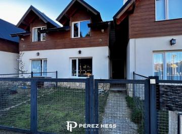 PH · 57m² · 2 Ambientes · 1 Cochera · Alquiler Permanente La Colina Bariloche - 1 Dormitorio Mas Escritorio