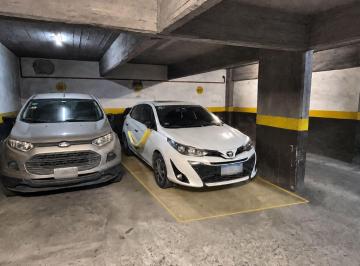 Garage · 12m² · Venta Cochera Amplia en Corrientes 1800