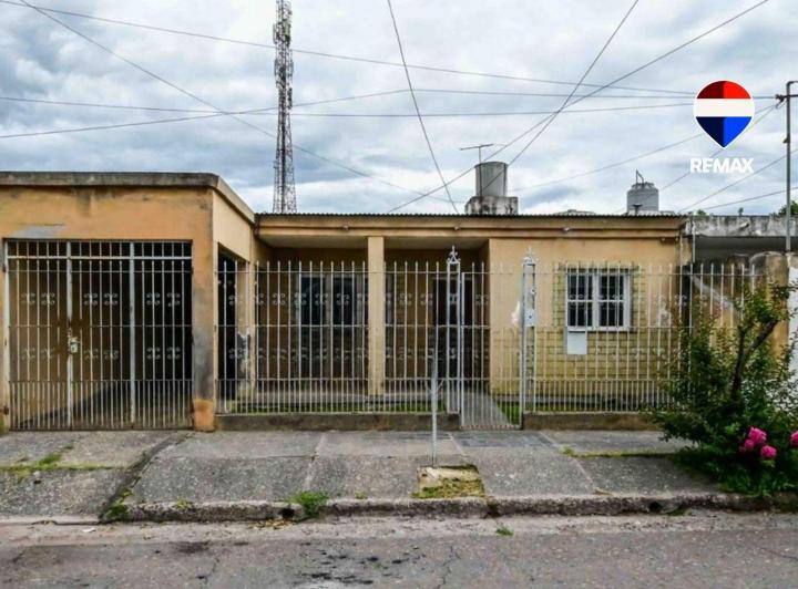 Casa · 100m² · 5 Ambientes · 1 Cochera