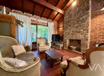Casa de 4 ambientes, Mar del Plata · Casa con 4 Dorm., Sobre 3 Lotes. Bosque Peralta Ramos.
