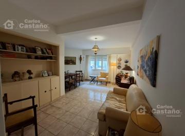 Departamento · 69m² · 3 Ambientes · A 1/c de Av Maipú, 3 Amb. Amplios Al Frente con Mucha Luz