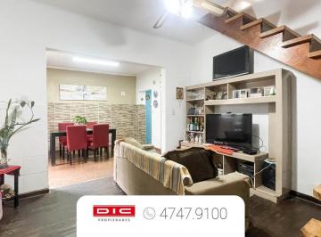 Casa · 151m² · 4 Ambientes · 1 Cochera · Casa 3 Dorm. Venta - Beccar - Vias/rolon