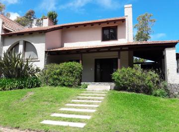 Casa · 125m² · 2 Dormitorios · Casa - Pinares