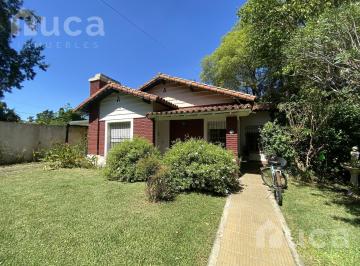 Casa · 104m² · 4 Ambientes · 1 Cochera · Impecable Casa de 4 Ambientes con Jardin y Pileta en Venta en Los Cardales