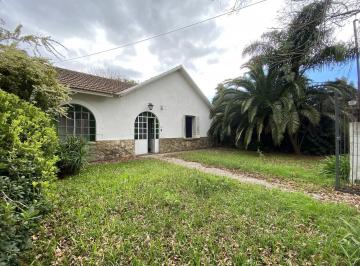 Casa · 350m² · 6 Ambientes · 2 Cocheras · Casa en Grand Bell