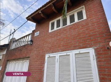 Casa de 6 ambientes, Bahía Blanca · Casa en Venta! en Calle 9 de Julio 3171
