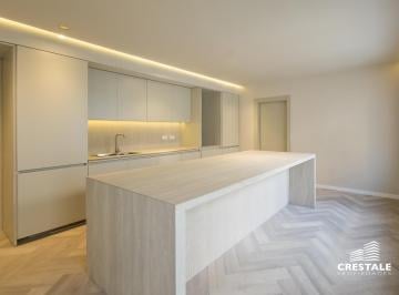 Casa · 190m² · 6 Ambientes · 1 Cochera · Venta / Permuta - Casa 3 Dorm. con Patio y Cochera - Abasto, Rosario.