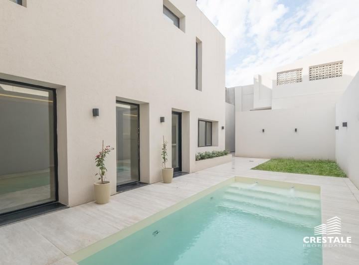 Casa · 190m² · 6 Ambientes · 1 Cochera