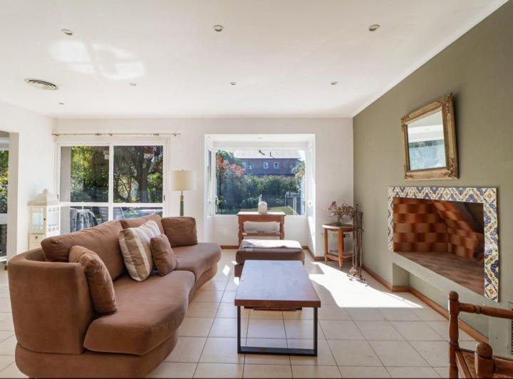 Casa · 291m² · 4 Ambientes · 2 Cocheras