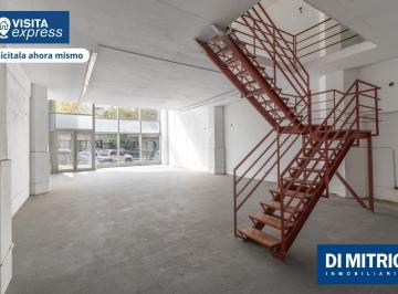 Planta Baja · Local 210 m² Barracas Edificio Moca Sobre Montes de Oca