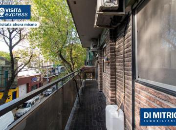 Balcón · La Boca Depto 4 Amb con Cochera y Balcon