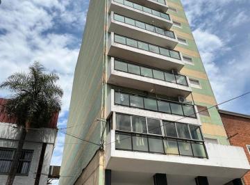 Departamento de 4 ambientes, Posadas · Departamento Céntrico