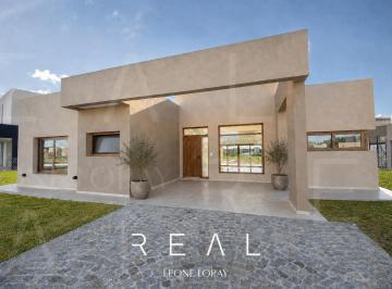 Casa · 143m² · 4 Ambientes · 2 Cocheras · Casa en Venta en Santa Ines, Canning, Fondo a Pulmon