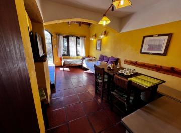 PH · 70m² · 3 Ambientes · Cabaña en Alquiler Permanente a m de Bustillo Km 5