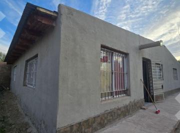 Casa · 110m² · 3 Ambientes · 2 Cocheras · Venta Casa 2 Dorm. Balsa de Las Perlas