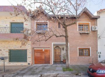 Casa · 249m² · 5 Ambientes · Venta de Casa | Florida Vicente Lopez