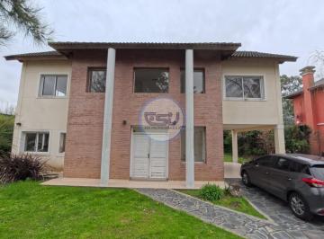 Casa · 200m² · 4 Ambientes · 1 Cochera · Venta Casa 4 Ambientes Jardin Apta Credito El Lauquen Club de Campo, Canning