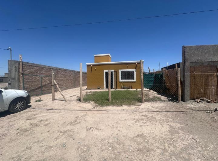 Casa · 70m² · 4 Ambientes · 1 Cochera