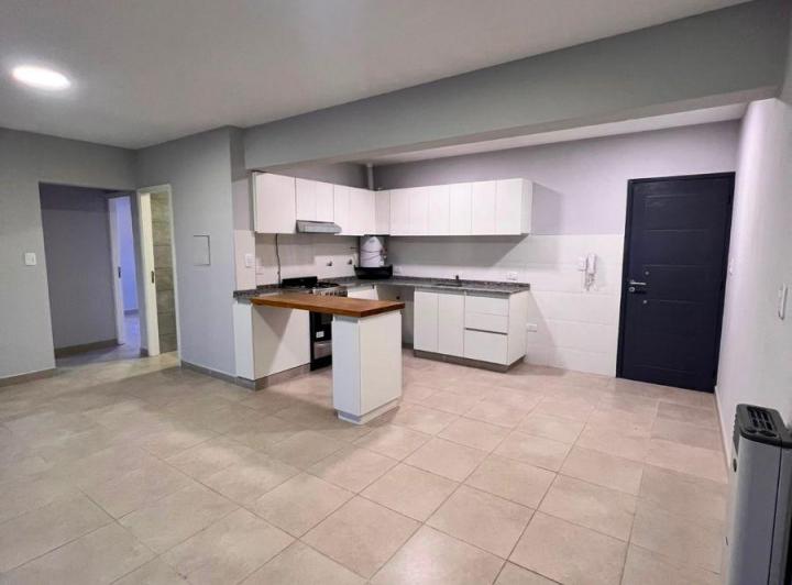 Departamento · 75m² · 4 Ambientes · 1 Cochera