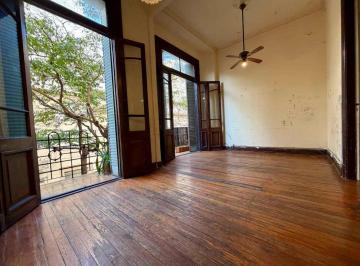 PH · 63m² · 3 Ambientes · Venta PH 3 Ambientes con Balcon a Refaccionar Caba