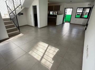 Foto · Alquiler Duplex 3 Dorm. de Categoría en Villa Allende