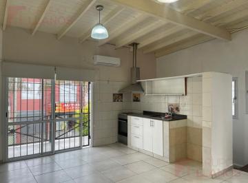 Departamento · 40m² · 2 Ambientes · Departamento en Planta Alta en Alquiler