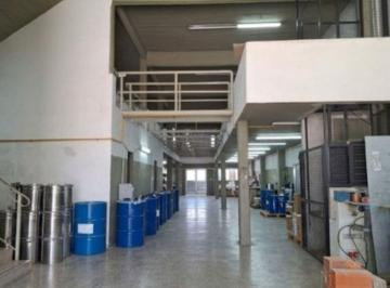 Bodega-Galpón · 850m² · Venta Galpón 850 m² 2 Plantas C/showroom - Gerli