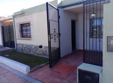 Casa de 4 ambientes, Luzuriaga · Vendo Casa de 4 Dorm. en B° San Eduardo