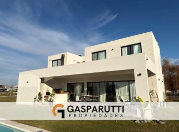 Casa · 155m² · 4 Ambientes · 4 Cocheras · Casa en Venta en El Naudir a La Laguna!
