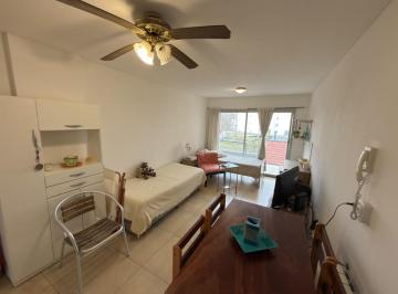 Departamento · 32m² · 1 Ambiente · Departamento 1 Amb con Balcon a La Calle