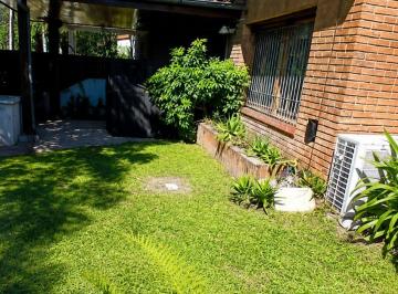 Casa de 4 ambientes, Tres de Febrero · Casa de 203 m² con 3 Dorm. en Venta en Ciudad Jardín