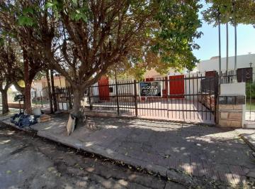 Departamento · 70m² · 4 Ambientes · B° Los Naranjos: Alquilo Hermoso Duplex de 2 Dorm., con Patio (No Tiene Cochera)